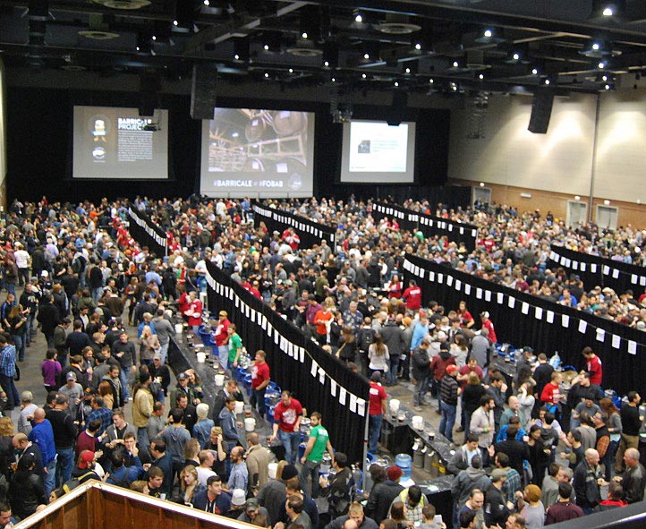 people at the Festival of Wood and Barrel-Aged Beer